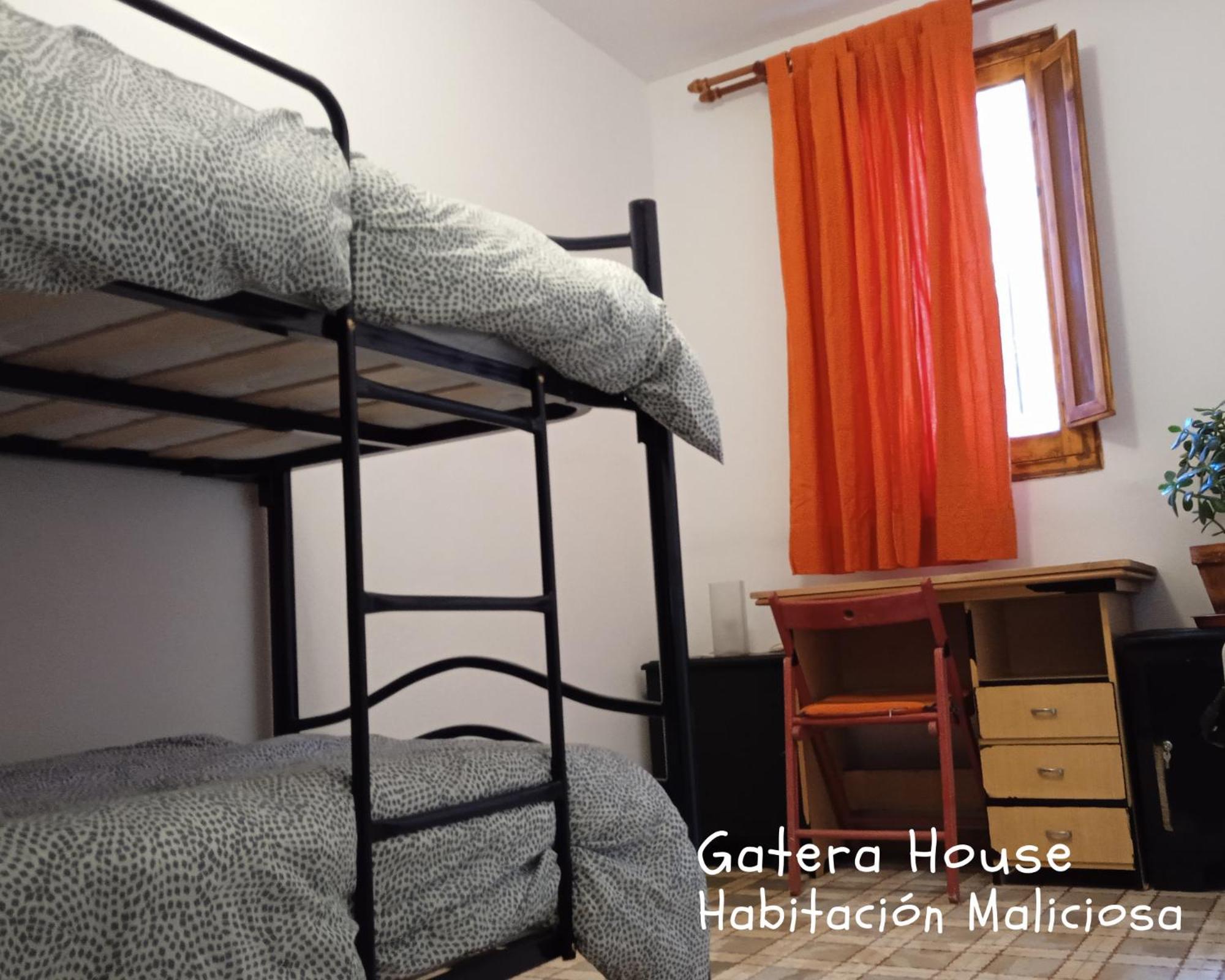 Albergue Gatera House Серседилья Экстерьер фото